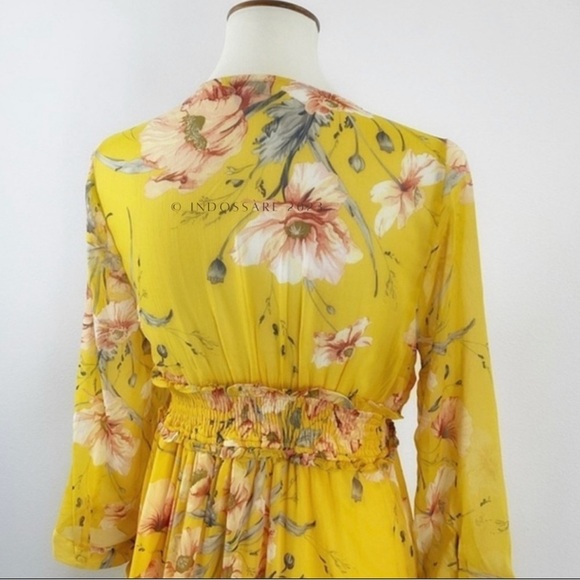 LAST ONE ☝️ Cottagecore Deep Neckline Tiered Dress - Picture 5 of 10